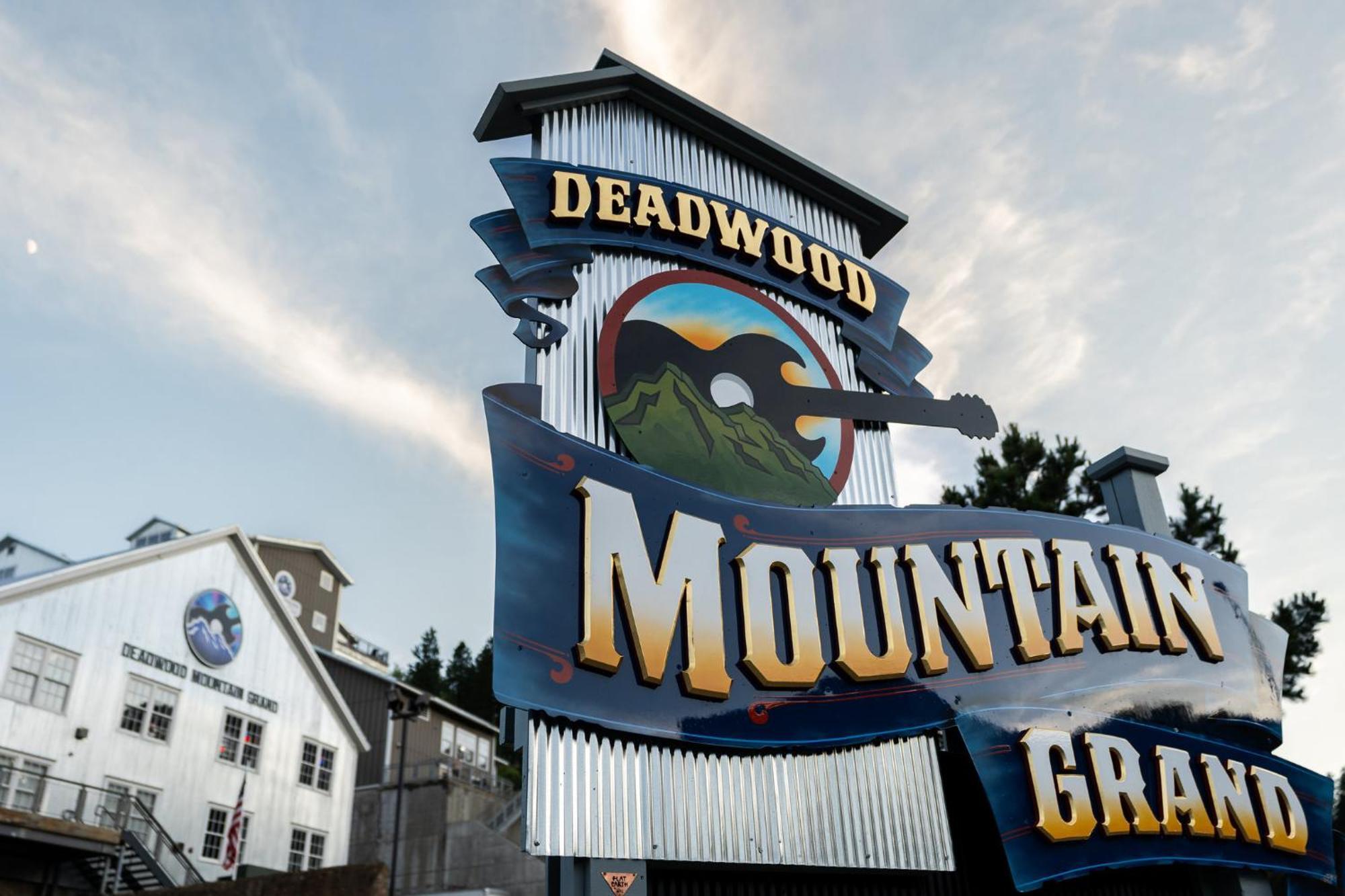 Holiday Inn Resort Deadwood Mountain Grand By Ihg Exterior photo